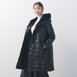 インベルナーレ ラムレザーダウンフーディーコート