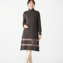 &LOVE 褒められリボンジャカードのニットワンピース