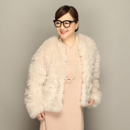  Anne Coquine 中綿ラムファー風ノーカラーブルゾン