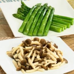 ベジーマリア アスパラ3袋+しめじ1袋