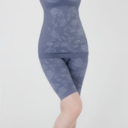 杉原杏璃のバラ柄綿混補正ガードル