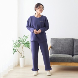 チュチュアンナ 裏起毛パールビジュー付き上下セット