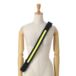 手をふさがず使えるたすき型ライトTEBURA