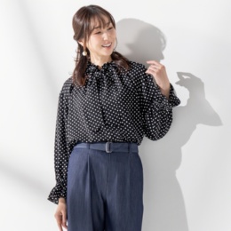 CARRIERE 上品ギャザースタンドカラーボウタイブラウス