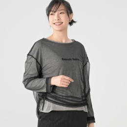 エニワイズ シアープルオーバー＆ロゴTシャツのアンサンブル