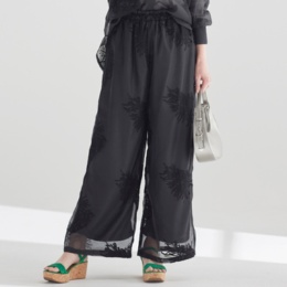 MERCI GRACE フラワーコード刺繍リッチなシアーワイドパンツ