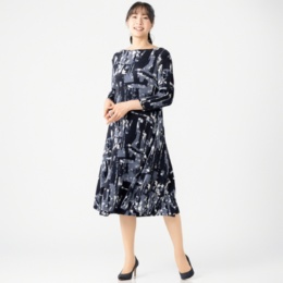  SPECCHIO シャトルプリーツフリーサイズ7分袖フレアワンピース