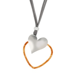 &LOVE ハートレイヤードLOVEネックレス