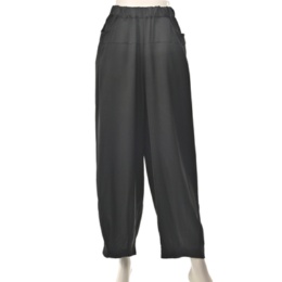 ModdedAnce 裾タックコクーンパンツネット限定股下