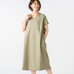 PCD 大胆タックアクセントのサイドベルトワンピース