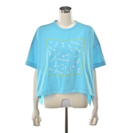 KiKKi ハンカチーフ風プリント半袖Tシャツ