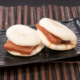 萬來 鹿児島県産豚肉使用 角煮まんじゅう