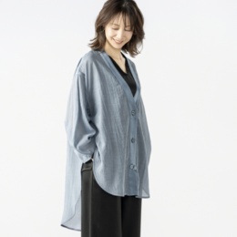 MASAGO シアー素材のVネックカーディガン