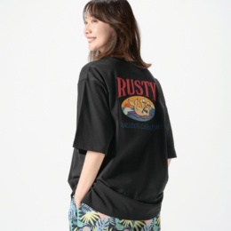 RUSTY ユニセックス相良刺繍キャラクターTシャツ