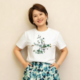 FEE CERISE 手付けビーズプリントTシャツ