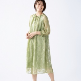 FEE CERISE モダンフラワー柄ジャカードワンピース