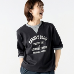 Carney グラフィックロゴ ハーフスリーブミニ裏毛トレーナー