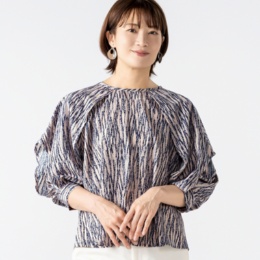 Abanicos レイヤードスリーブ プリントブラウス