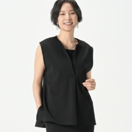 Beauty Fit スーパーストレッチキーネックジレ