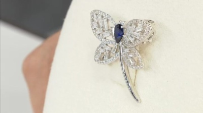 シンセティックサファイヤ&CZ トンボブローチ0.8ct[ライラ] TarTar