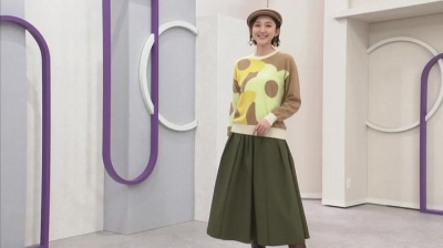 即日発送可送料510円♪*゜カシミヤ95％　フラワーモチーフ付き　最高品質　ニットセーター　　L　黒　雑誌　OGGI　１点のみ CASHYAGE カシミヤ100% フラワーモチーフニットプルオーバー