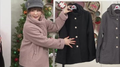 &LOVE カメリアビジューボタンのふわふわブークレーコート アンドラブ