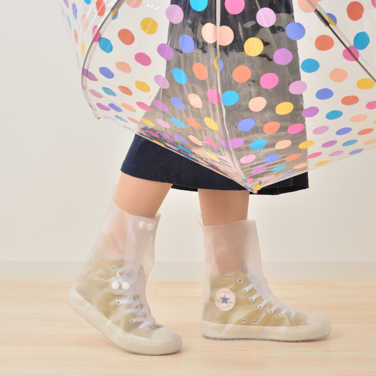 突然の雨に！靴の上から履けるレインシューズカバー - QVC.jp