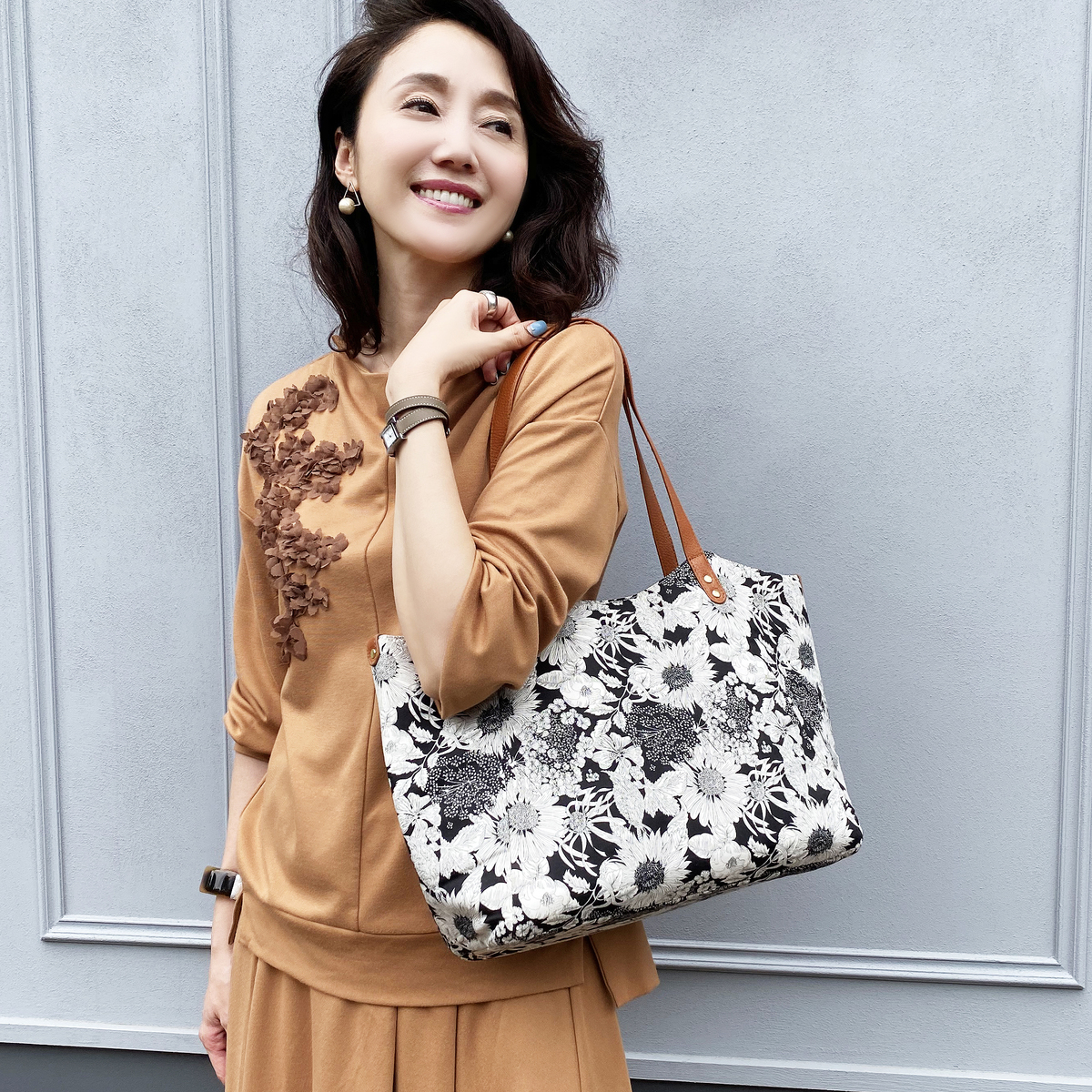 Imリバティプリント エレガント変形トートバック インターモードメイドウィズリバティファブリック Intermodemadewithlibertyfabric No 62 Qvc Jp