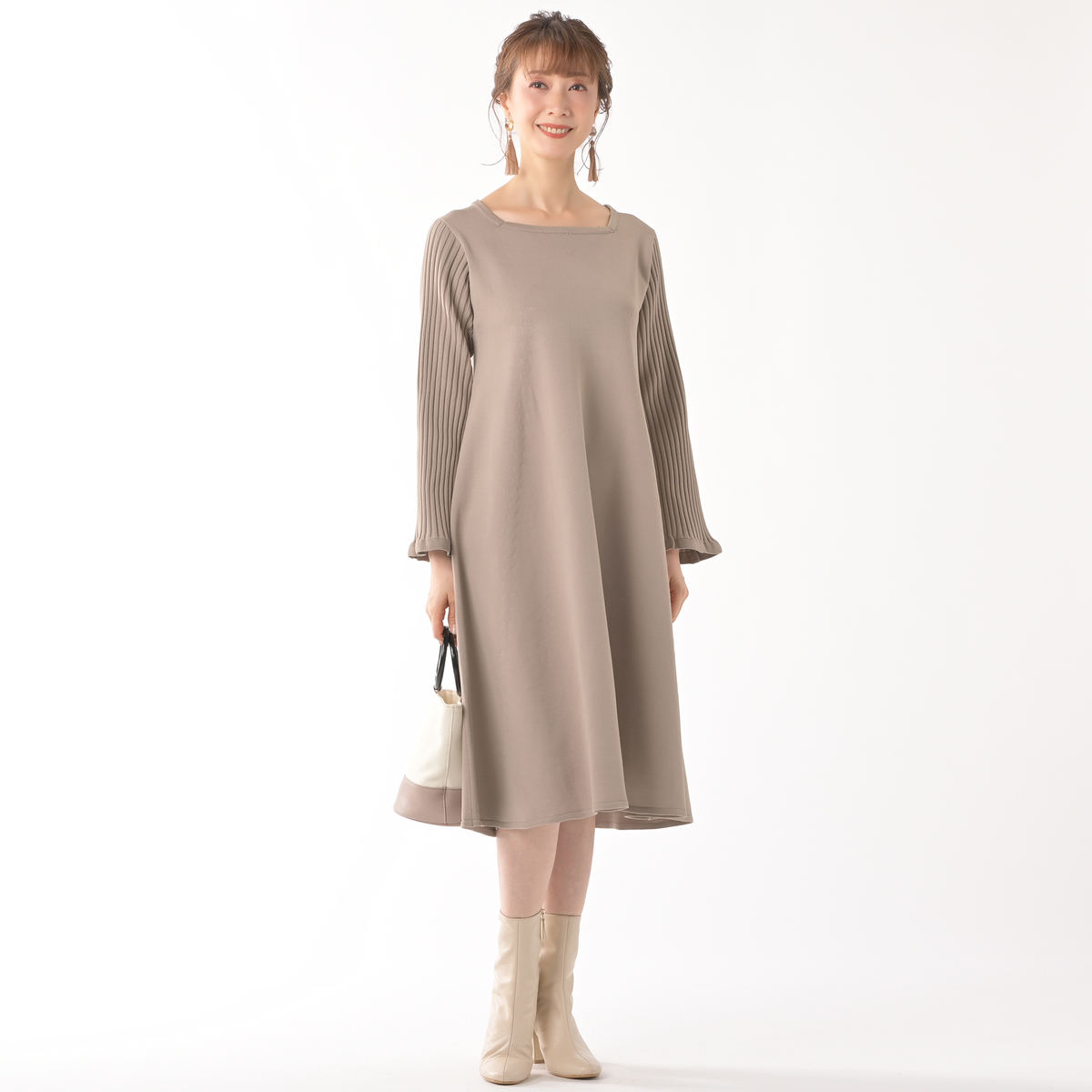 Calma 大人フェミニン フレアニットワンピース エスパスデカルマ Espace De Calma Qvc Jp