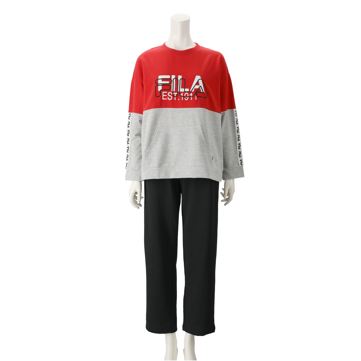 FILA レイヤードロゴトップス & パンツルームウエアセット