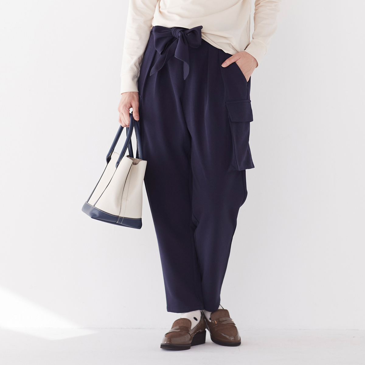kawai okada デザインパンツ スカート付き 動きやすい 体型カバー-