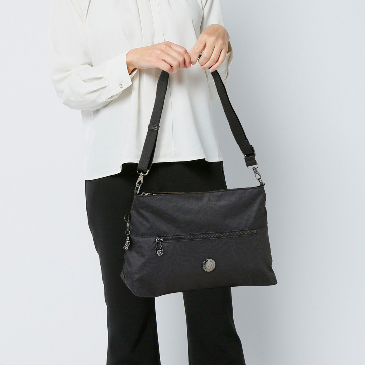 Kipling ELEVATED ポリーM 2WAYバッグ キプリング（Kipling） - QVC.jp