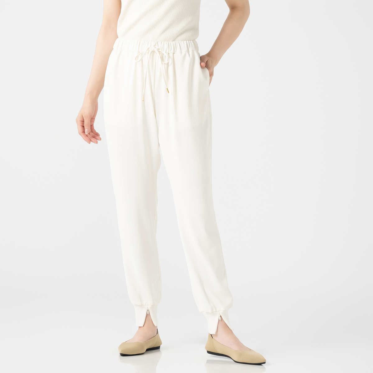 Anne CoquineジョーゼットサルエルP. Anne CoquineジョーゼットサルエルP.