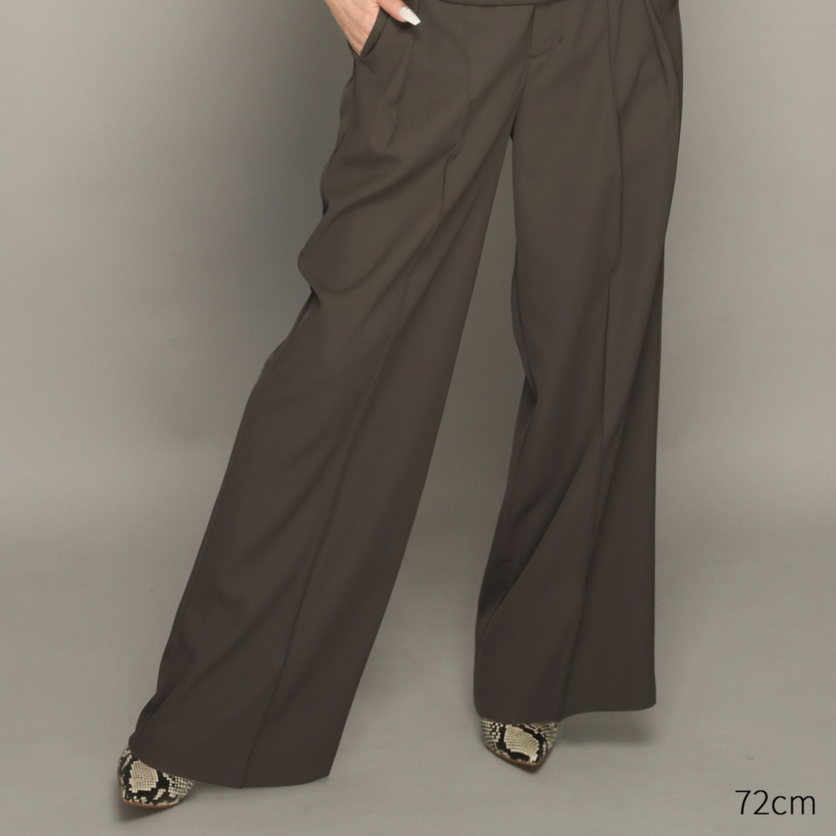 D872★  女性オーナー　ダブル　confidence in textiles Amazon.com: Dress the Population Women's Marilyn Sleeveless