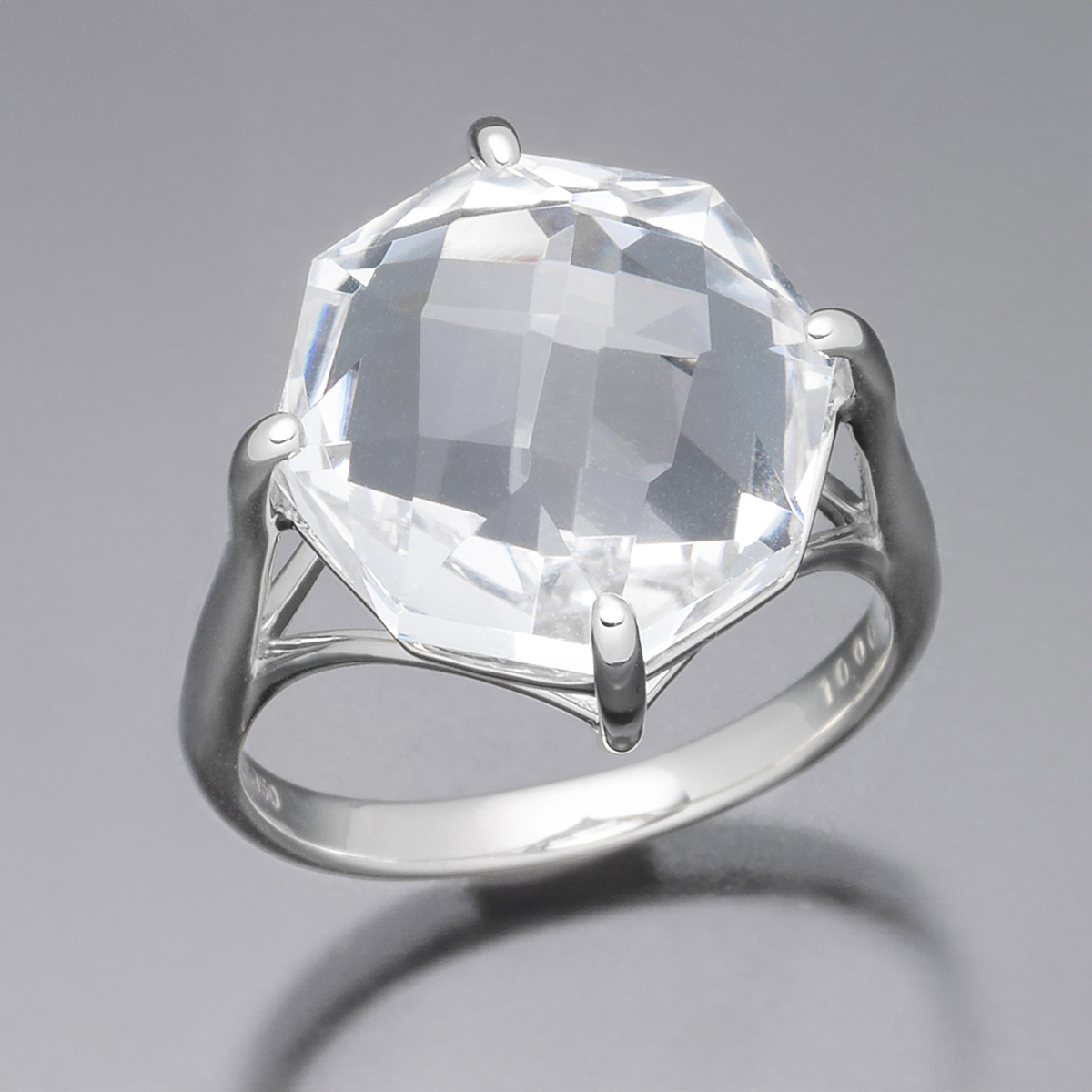 Pt950 スタッカブルリング　艶消し スタックカラーズPT950八角水晶 リング10.0ctUP スタック