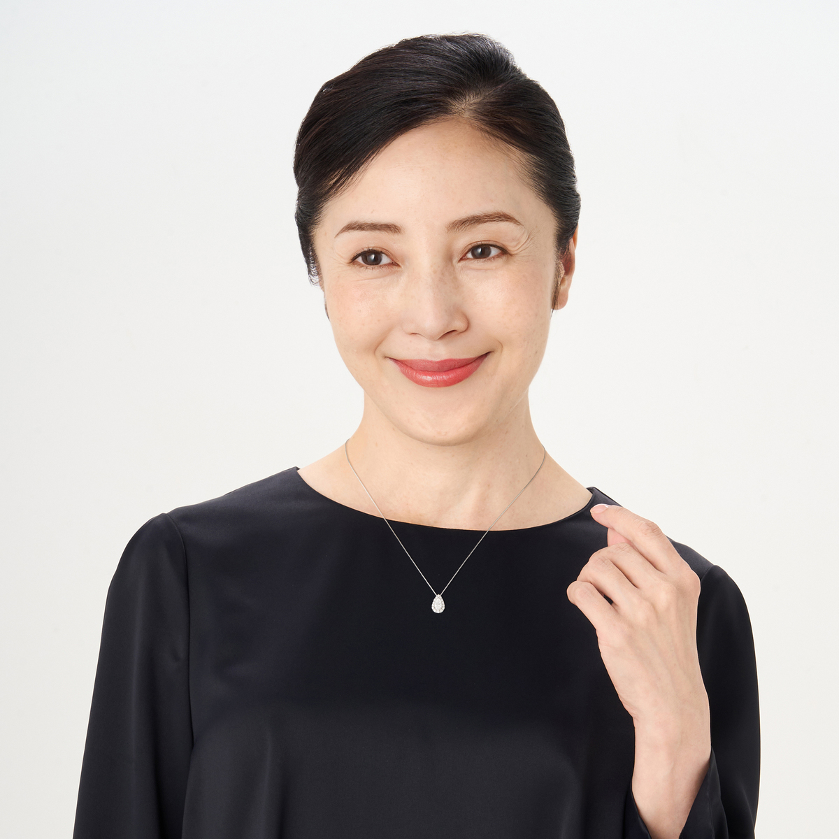 Dカラーダイヤモンド PT950 ペンダント 0.7ctUP D color Diamond - QVC.jp