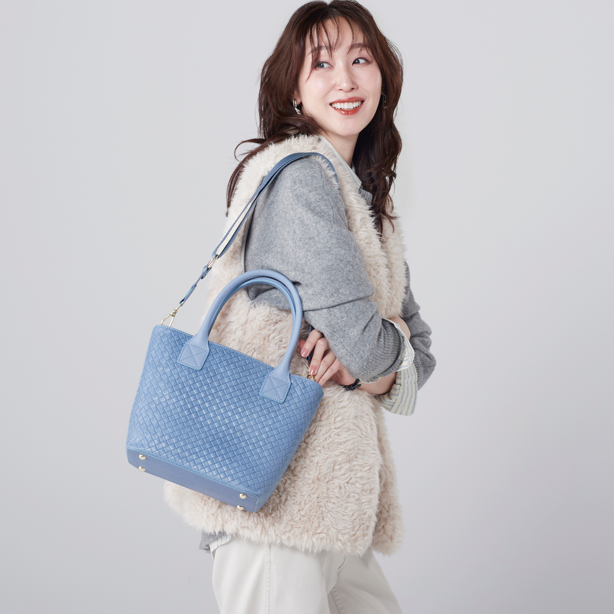 ピュアモエナ レザーエンボスメッシュ2WAYハンドバッグ ピュアモエナ