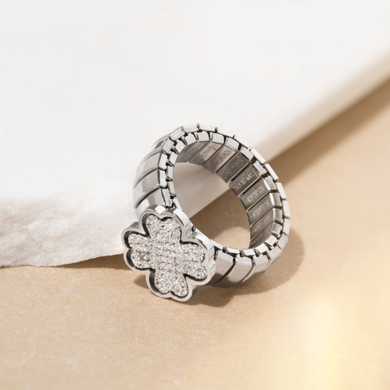 ステンレス クローバー ストレッチリング