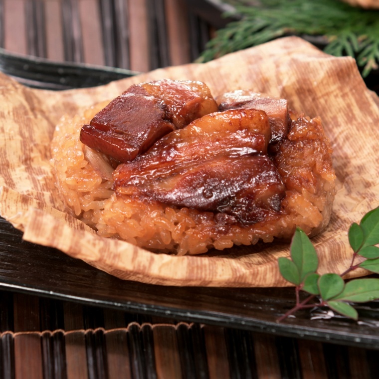 萬來 鹿児島県産豚肉使用 角煮飯 8個