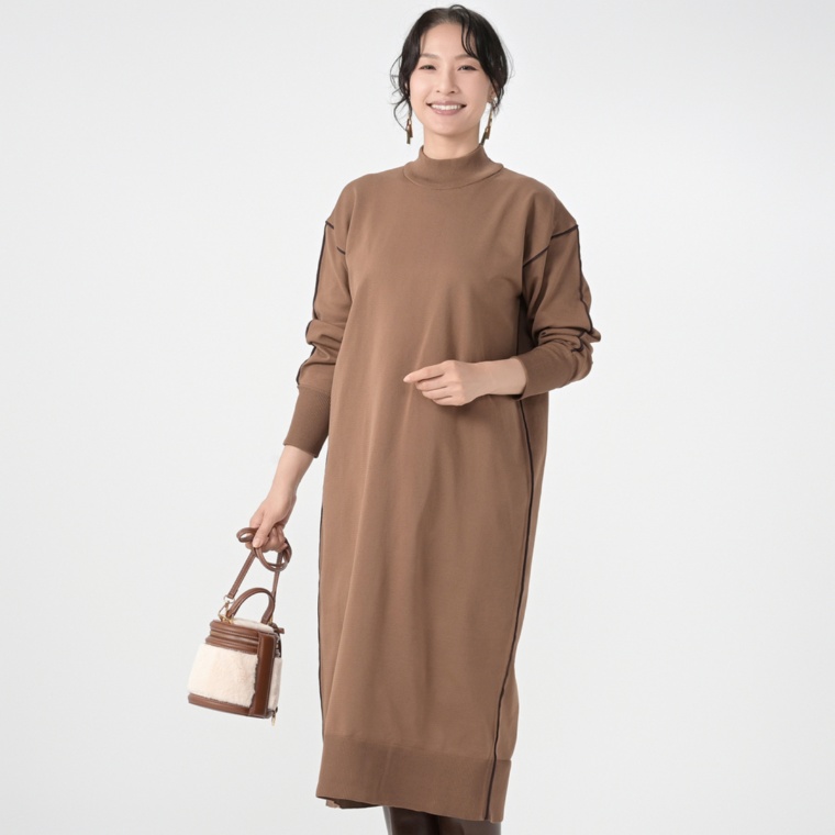 alsome リサイクル糸のライン入りニットワンピース