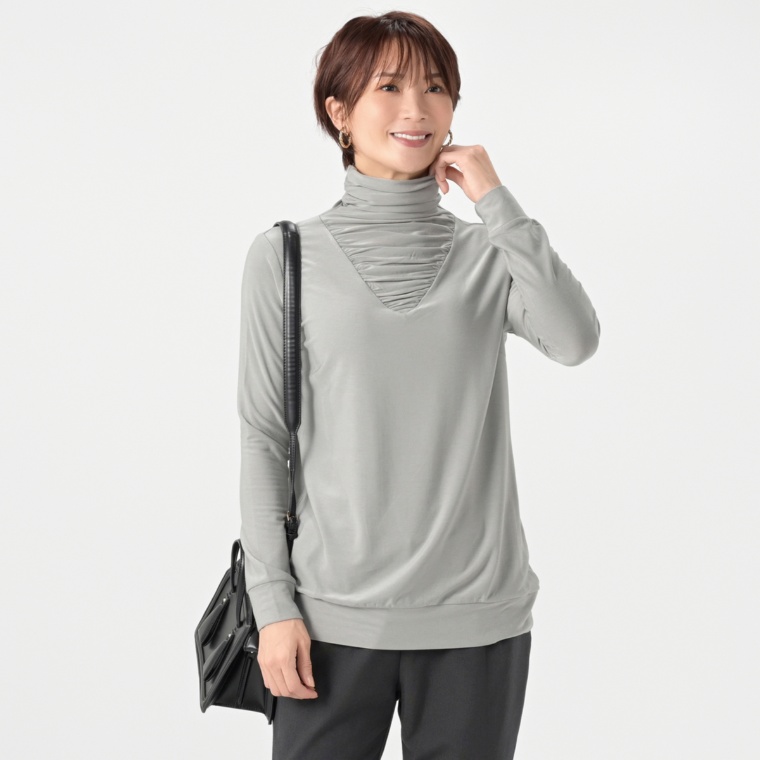 day to day 吸湿発熱シャーリングハイネックプルオーバー