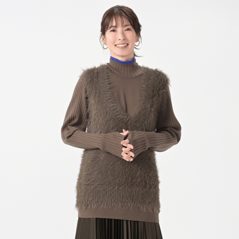 calma シャギーベスト&インナーカラーネック ニットアンサンブル