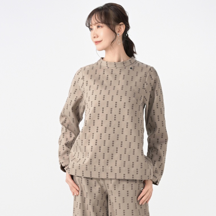 PCD フロッキーロゴのバンドネックプルオーバー