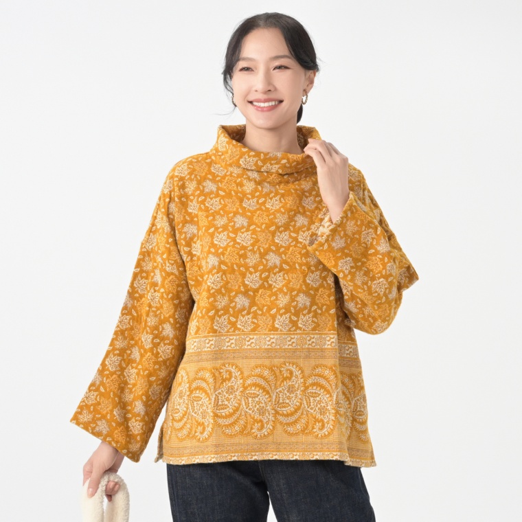 myM 暖かタートルネックチュニック