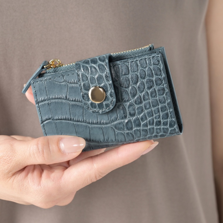 ロダニア イタリアンレザークロコエンボスマルチキーケース