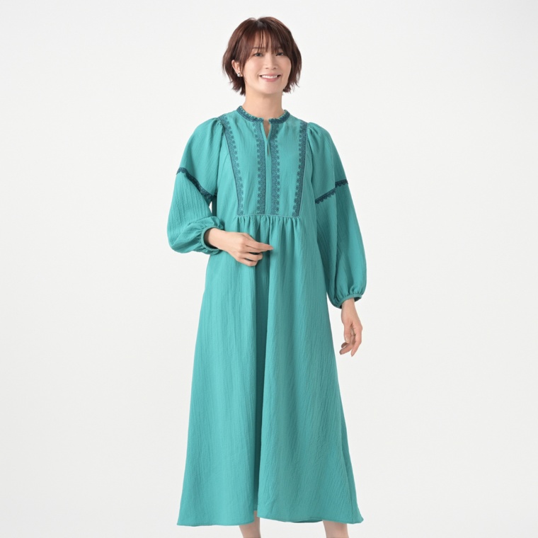 &LOVE フェミニンスカラレースのハート刺繍カフタンワンピース