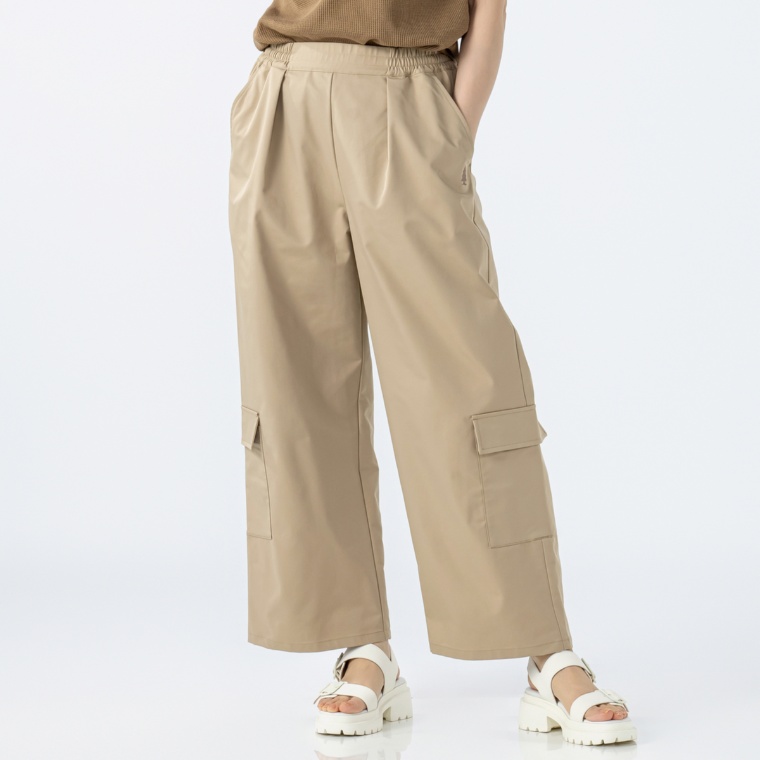 WOODS 撥水素材のロールアップワイドパンツ