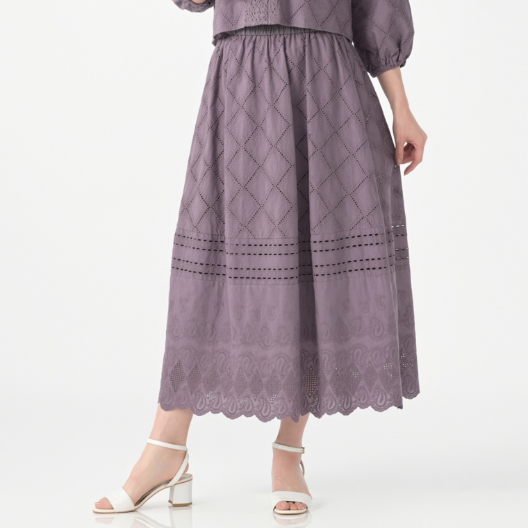 anatelier パターン切替 カットワーク刺繍スカート