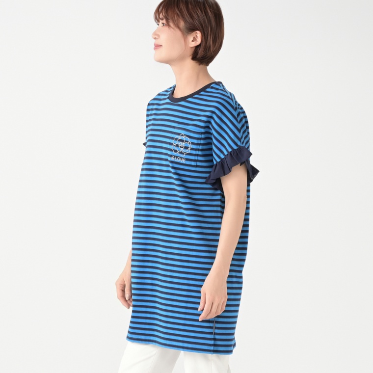 &LOVE カメリアLOVE刺繍のボーダーふりるチュニック