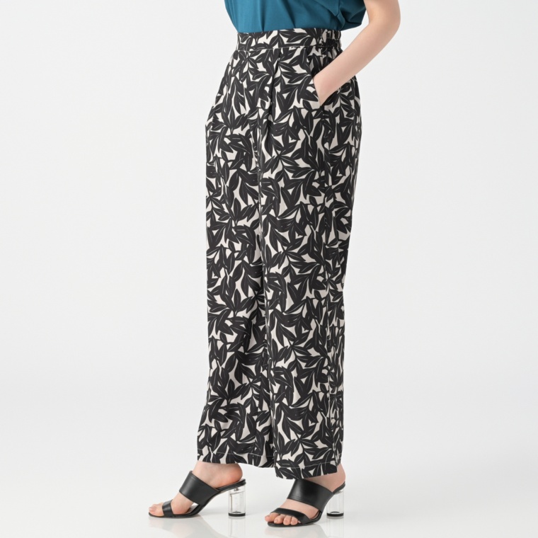 Coeur sucre 総柄リラックスワイドパンツ